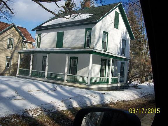 2nd image of 721 Hawley Pl