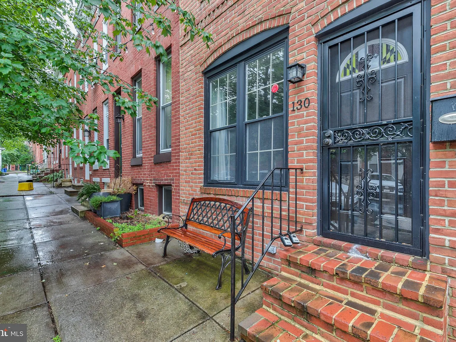 2 bed, 2.5 bath, 1482 sqft, $2,300 — Photo 1