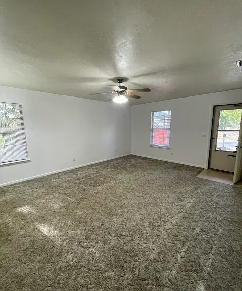 580 SE Nassau St — Photo 21