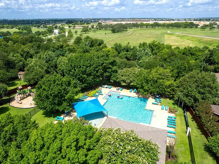 3339 Rod Carew Dr — Photo 27