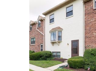 23 Silver Lake Ter, Morton, PA 19070