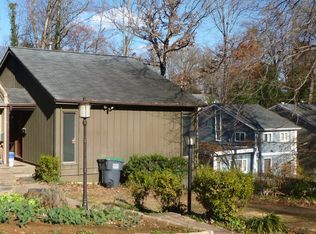 1609 Amherst St #A, Charlottesville, VA 22903