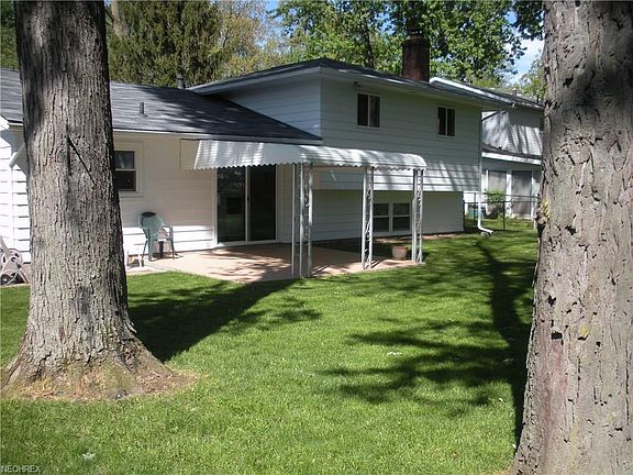 4th image of 34069 Gina Dr