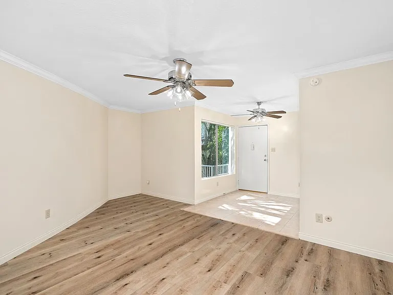 2266 Cazador Dr #21 — Photo 17