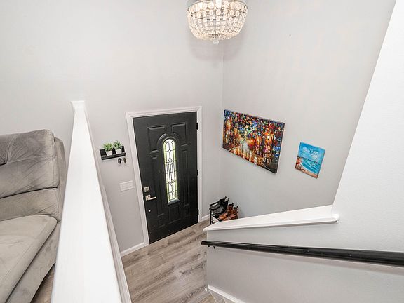 5th image of 8444 Village Dr