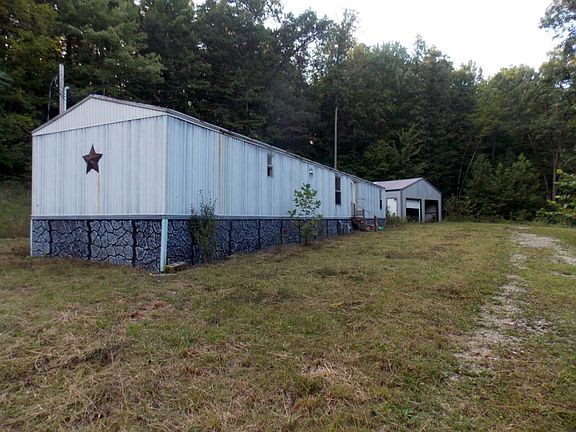 2nd image of 641 Antler Rd