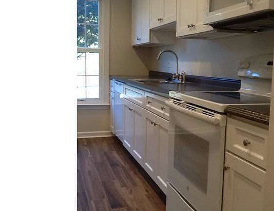 4th image of 403 Briarcreek Dr