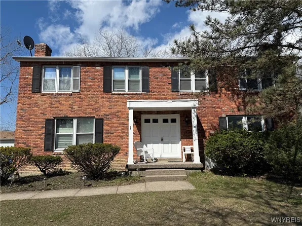 29 Fairgreen Dr, Buffalo, NY 14228