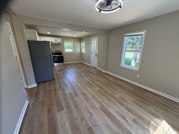 5th image of 1507 Barcose St SW #B