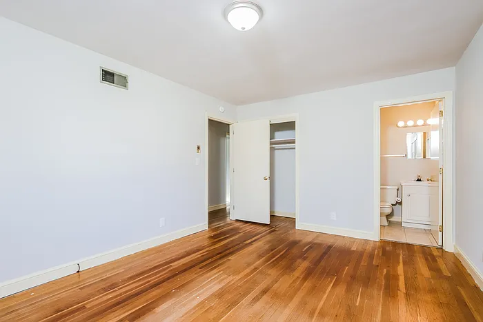 3930 Leinbach Dr — Photo 8