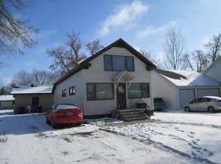 602 8th St NE, Watertown, SD 57201