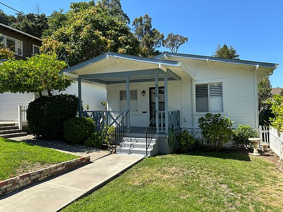 2nd image of 325 Haven St