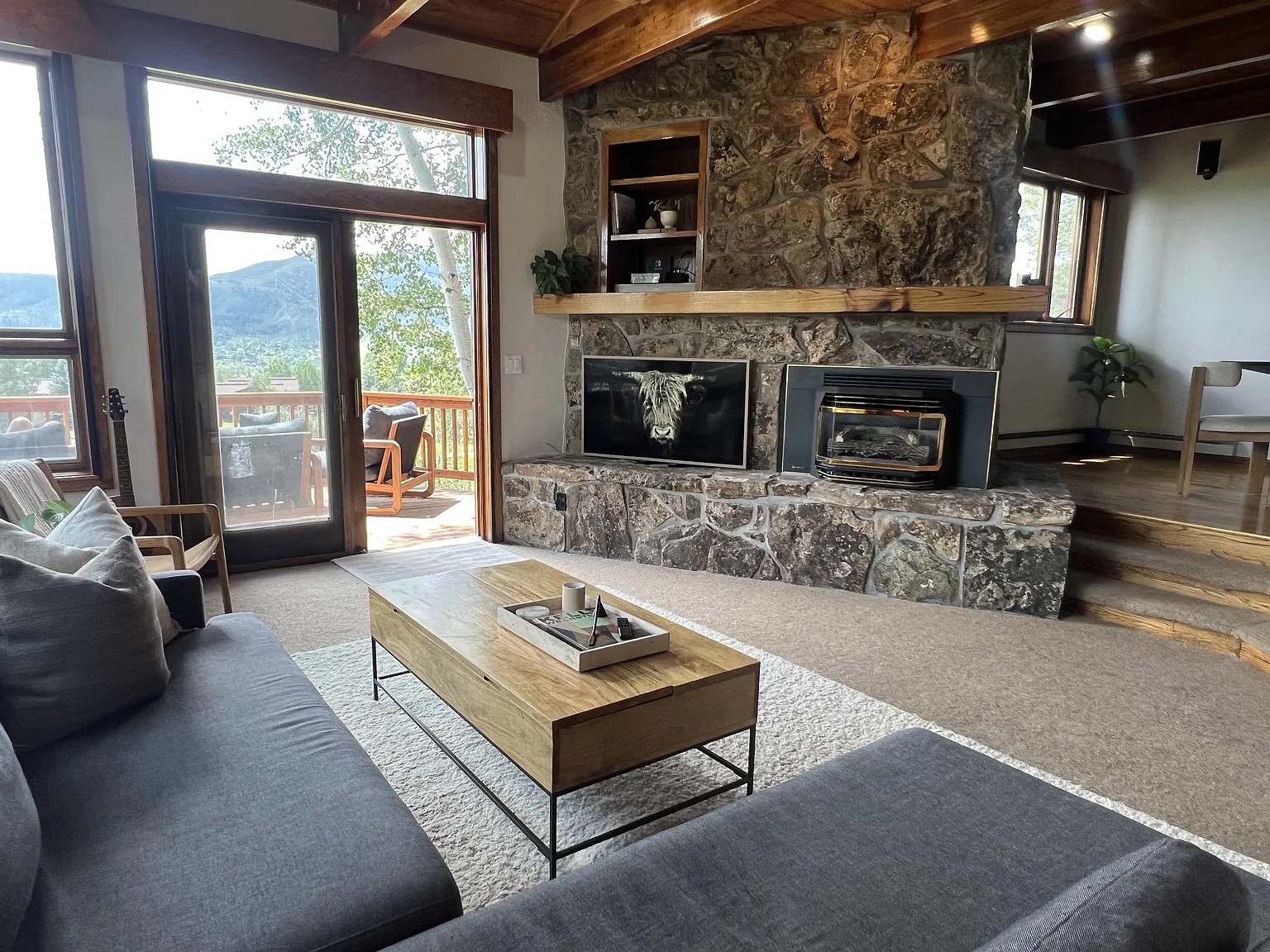 3 bed, 1995 sqft, $5,500 — Photo 4