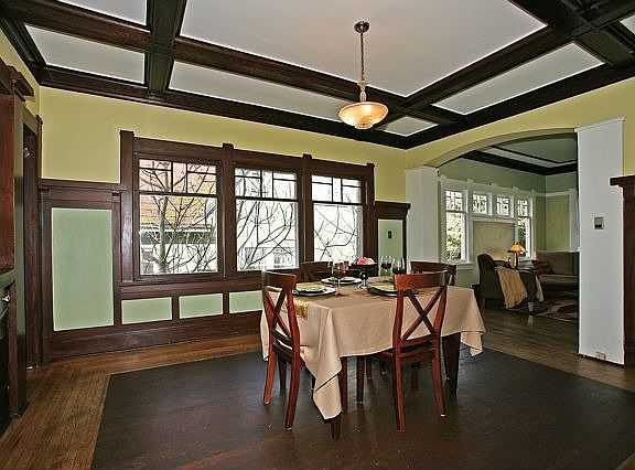 Box Beam ceilings in Dining Rm.