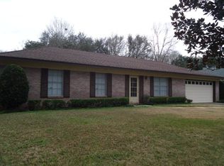2603 Nina Dr, Picayune, MS 39466