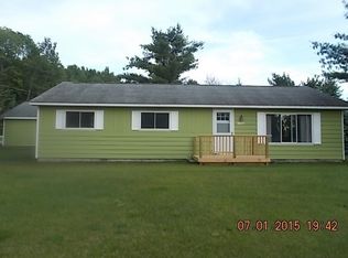 4519 Beatty Dr, Indian River, MI 49749