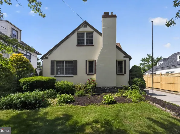 36 Decatur Rd, Havertown, PA 19083