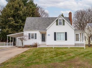 501 Woodrow St NW, North Canton, OH 44720