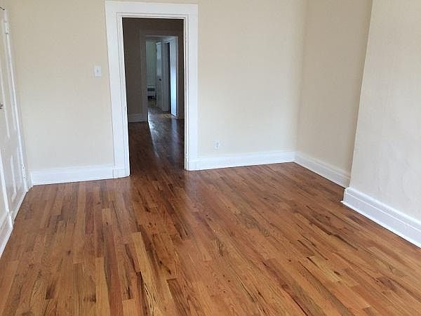 2nd image of 332 Bloomfield St