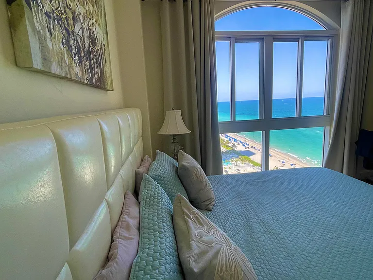 2080 S Ocean Dr #8 — Photo 18