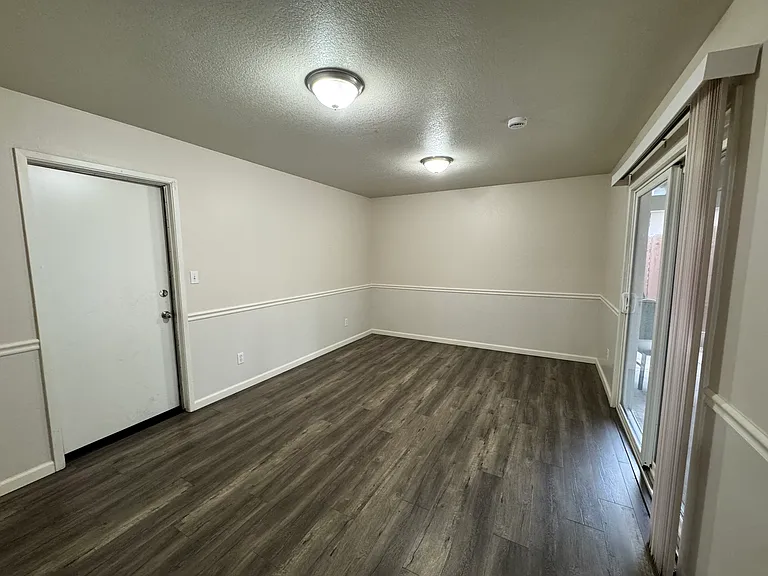 3115 W Santa Ana Ave — Photo 21