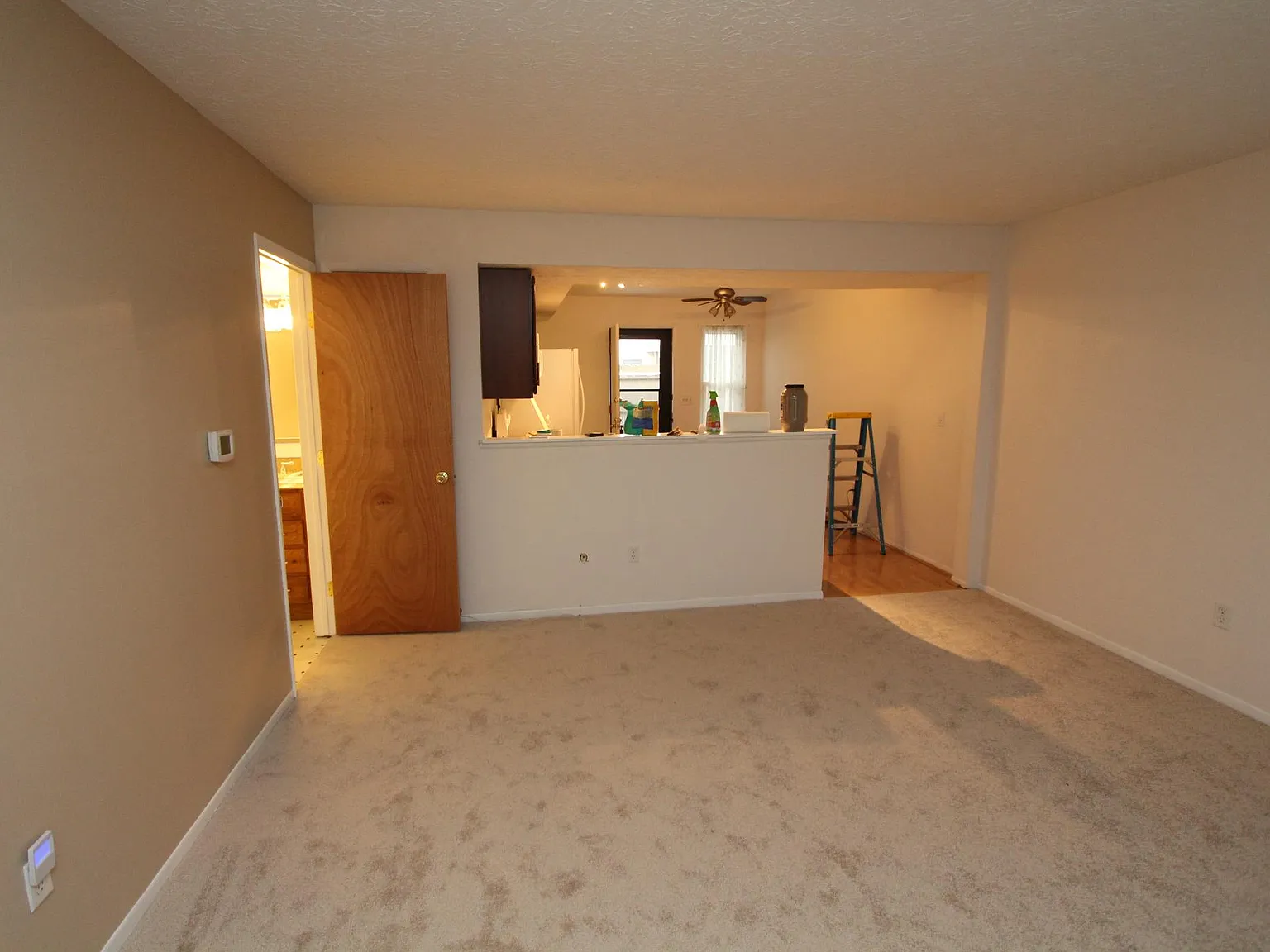 2 bed, 1.5 bath, 1152 sqft, $1,450 — Photo 2