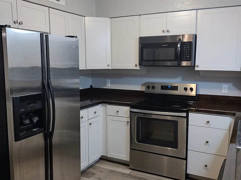 508 N Terry St #502 — Photo 9