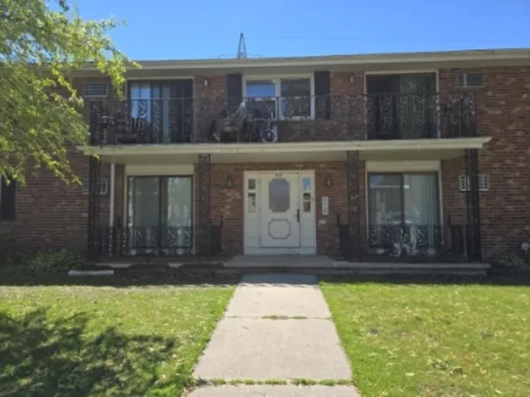545 Spinnaker Ln, Green Bay, WI