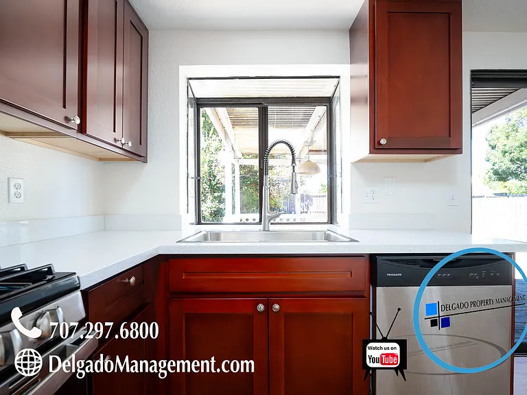 279 Flying Cloud Ct — Photo 15