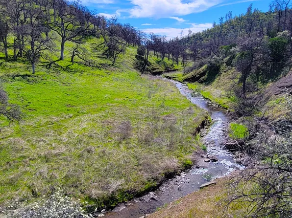 216 Tolowa Rd, Igo, CA 96047