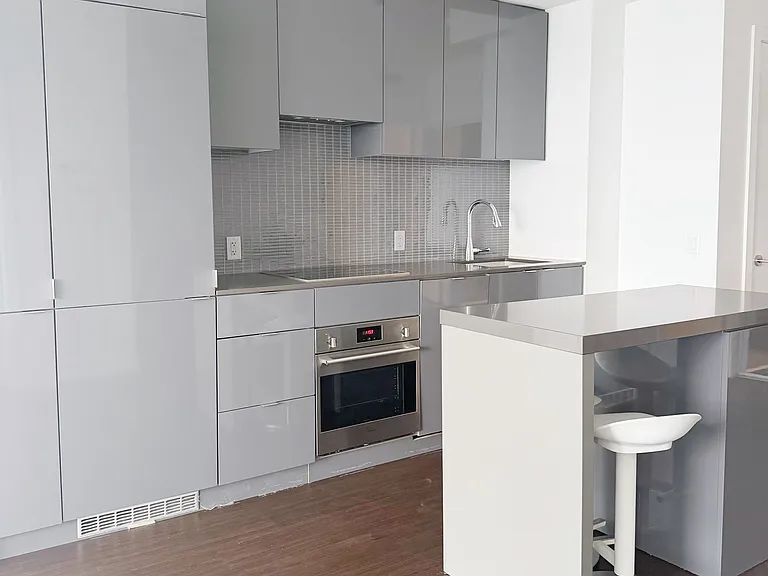 7 Grenville St #5706 — Photo 9