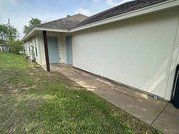 3rd image of 8108-8110 Julie Ave