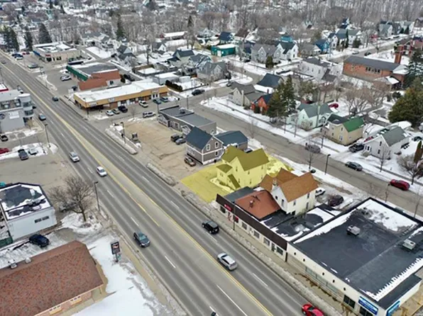 315 W Mitchell St, Petoskey, MI 49770