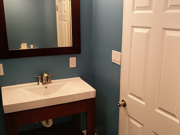 4th image of 96 Wheeler Ave #2