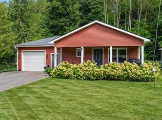 1325 Pleasant Ave, Boyne City, MI 49712