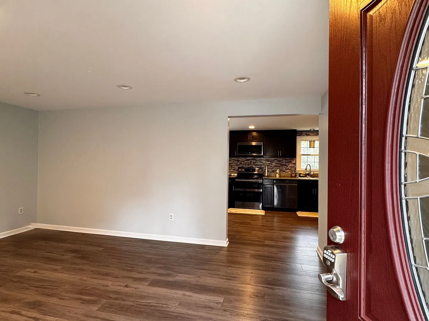 Renovated-Single Family home, close to NGIC & Hollymead Town Center with 5 bedrooms in Camelot! — Photo 4