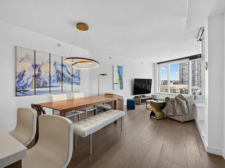 68 Smithe St #1110 — Photo 9