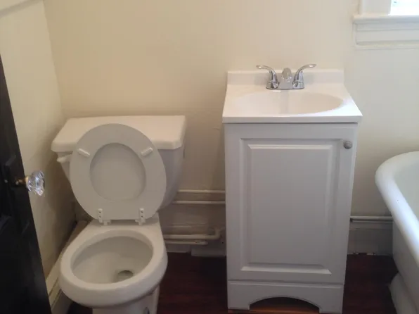 59 Adams St, Irvington, NJ 07111