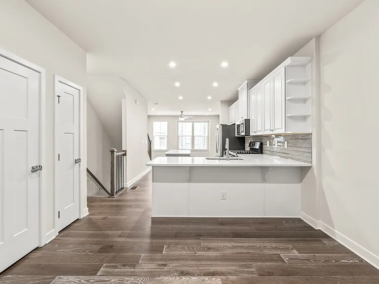 135 Music Hall Way — Photo 10