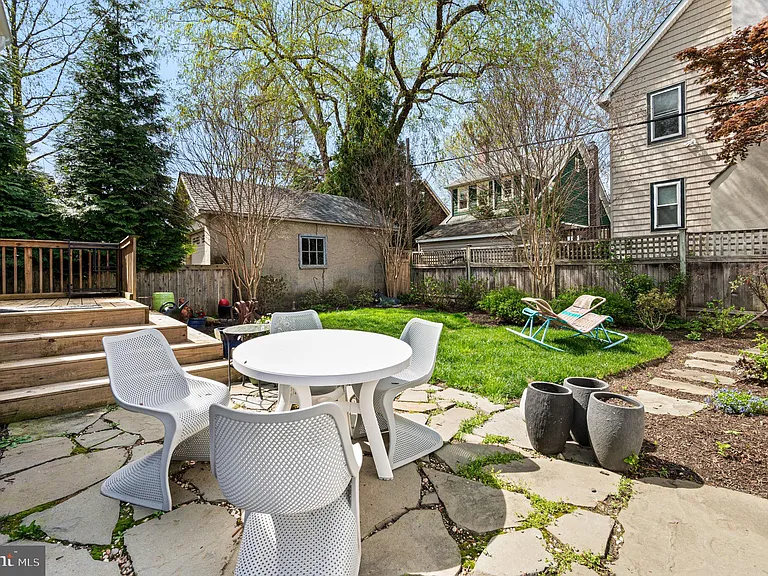 217 Wayne Ave — Photo 26
