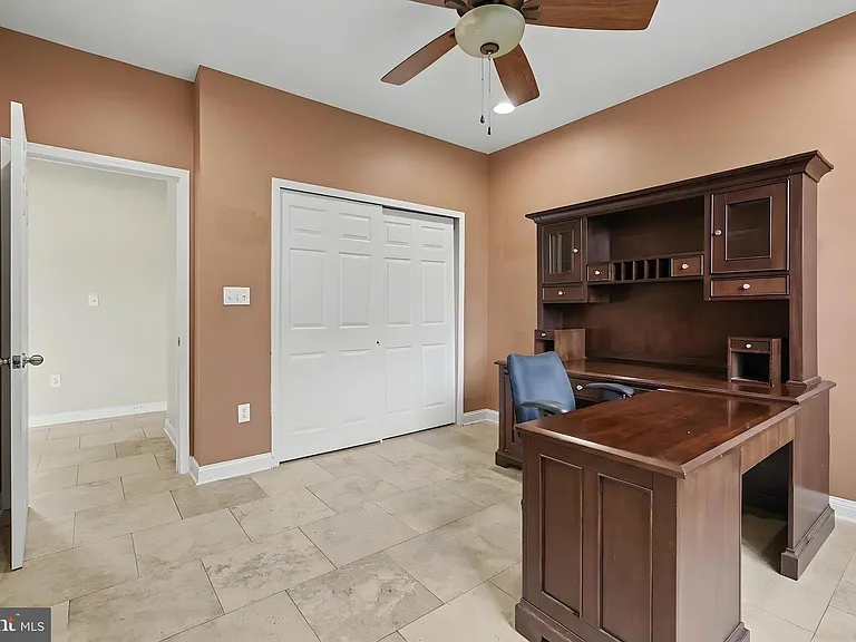 228 Leffler Cir — Photo 31