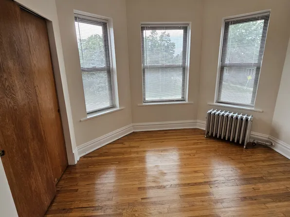 3749-55 W Grace St, Chicago, IL