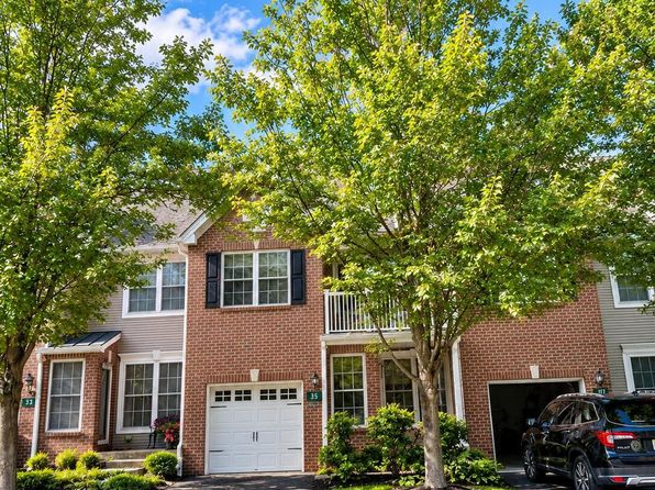 35 Ironwood Ct