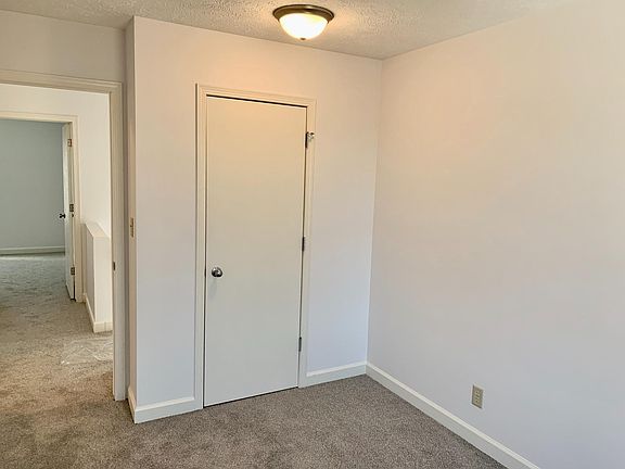 4th image of 1840 Whittier St