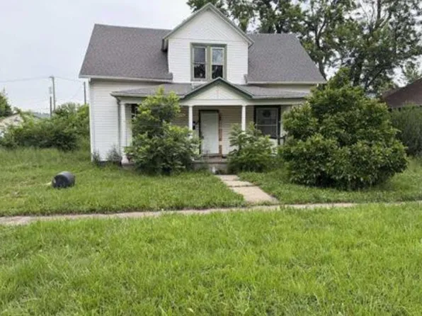 730 Holliday St, Osage City, KS 66523