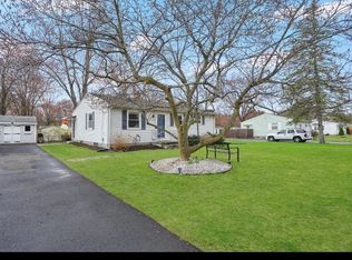 134 Newhouse St, Springfield, MA 01118