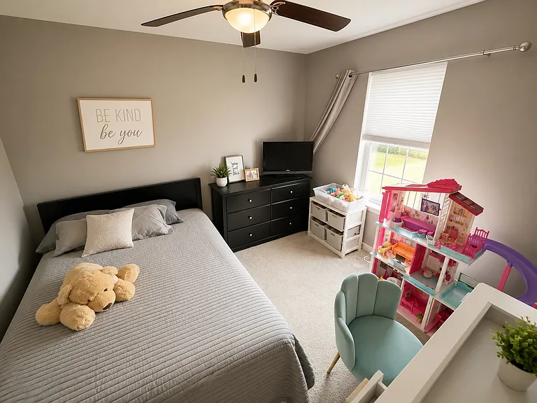 W143N9638 Amber Dr — Photo 10