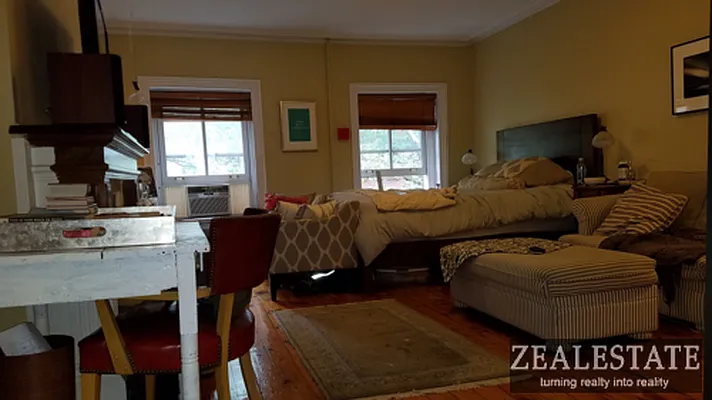 Rented by ZealEstate Group Inc | media 58