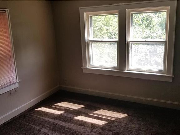 5th image of 1215 Greeley Ave