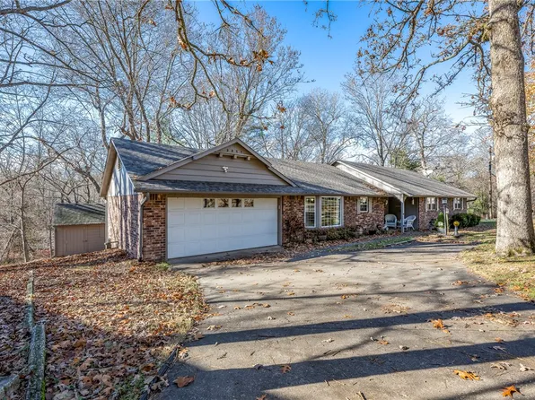 14637 Bogey Ln, Rogers, AR 72756